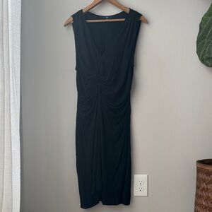 Gap Black V Neck Sleeveless Ruched Midi Dress